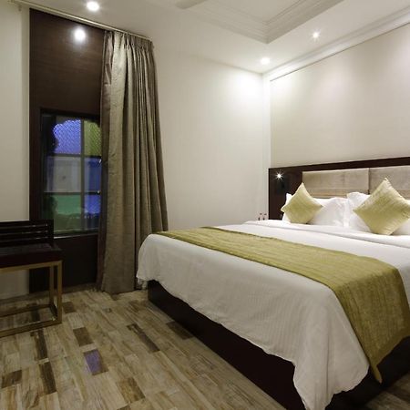 Regenta Inn Ranip Ahmedabad Bagian luar foto