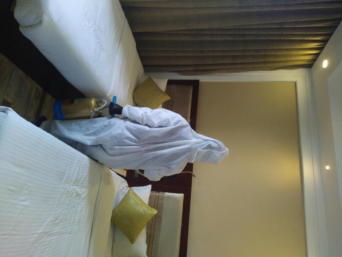 Regenta Inn Ranip Ahmedabad Bagian luar foto