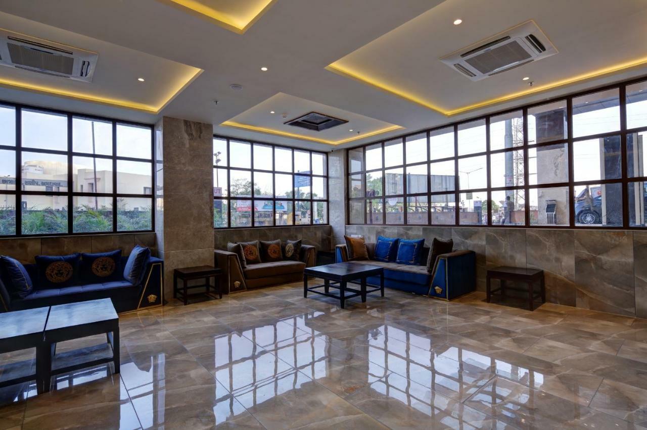 Regenta Inn Ranip Ahmedabad Bagian luar foto