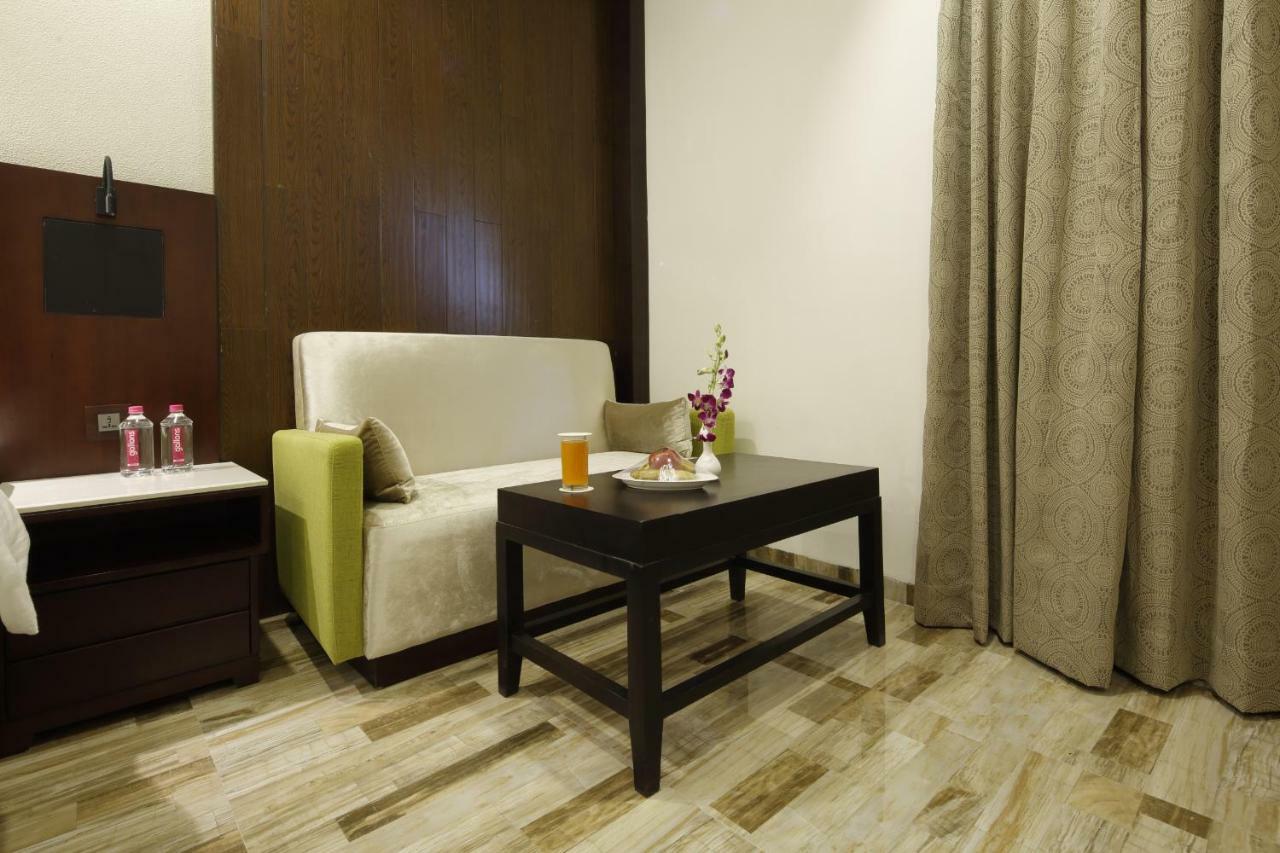 Regenta Inn Ranip Ahmedabad Bagian luar foto