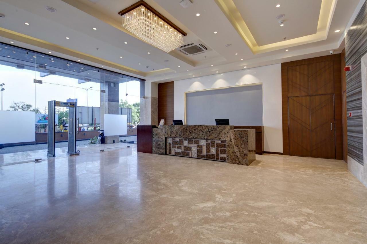 Regenta Inn Ranip Ahmedabad Bagian luar foto