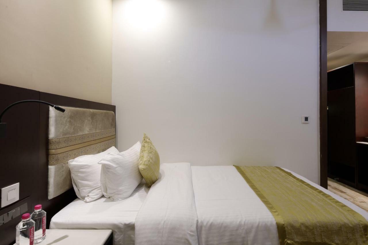 Regenta Inn Ranip Ahmedabad Bagian luar foto